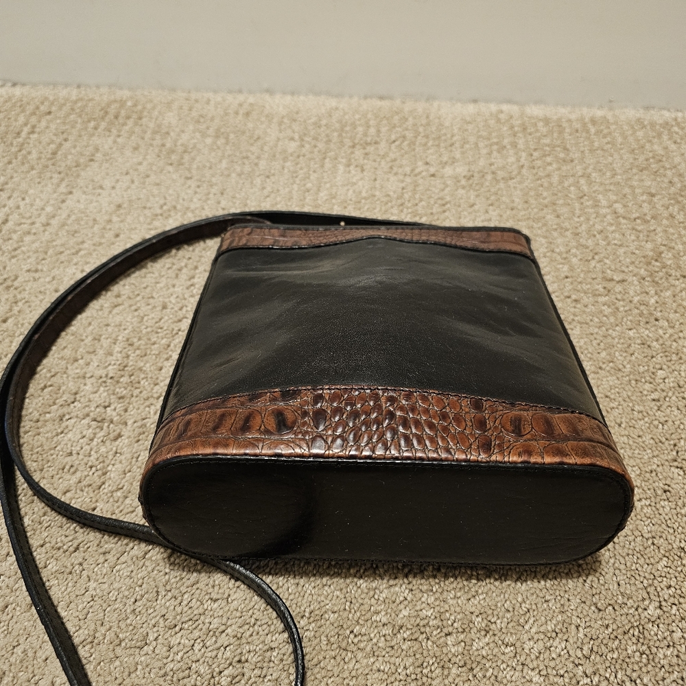 Brahmin Crossbody Bag Vintage. Black and Brown Leather - Picture 9 of 14
